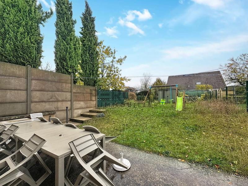 Maison - 95 m² - 5 pièces