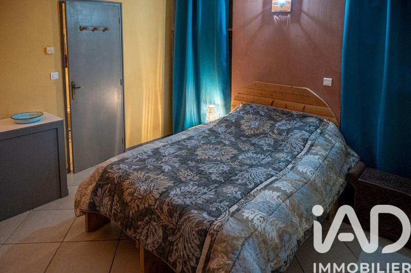 Maison - 185 m² - 8 pièces