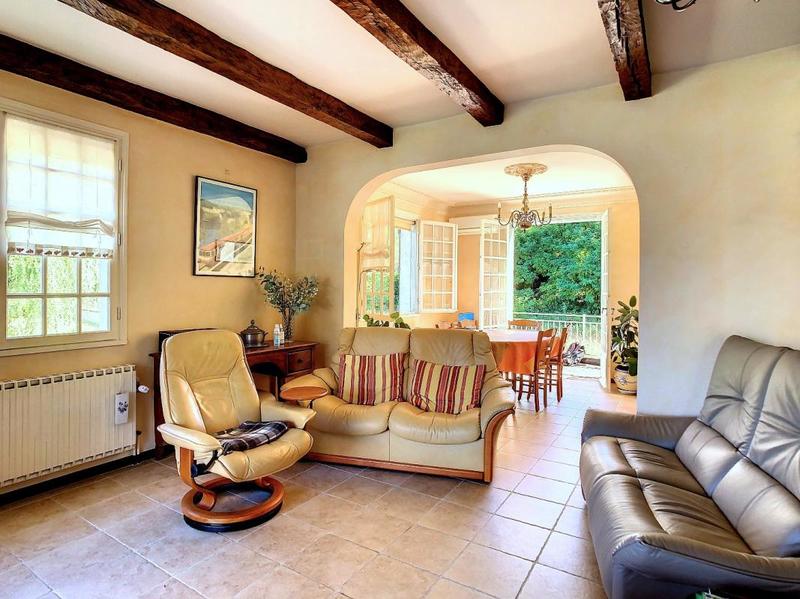 Maison - 185 m² - 5 pièces