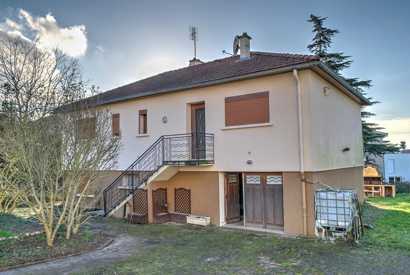 Maison - 141 m² - 7 pièces