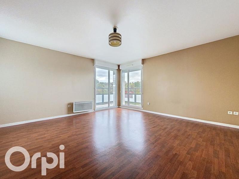 Appartement - 84 m² - 4 pièces