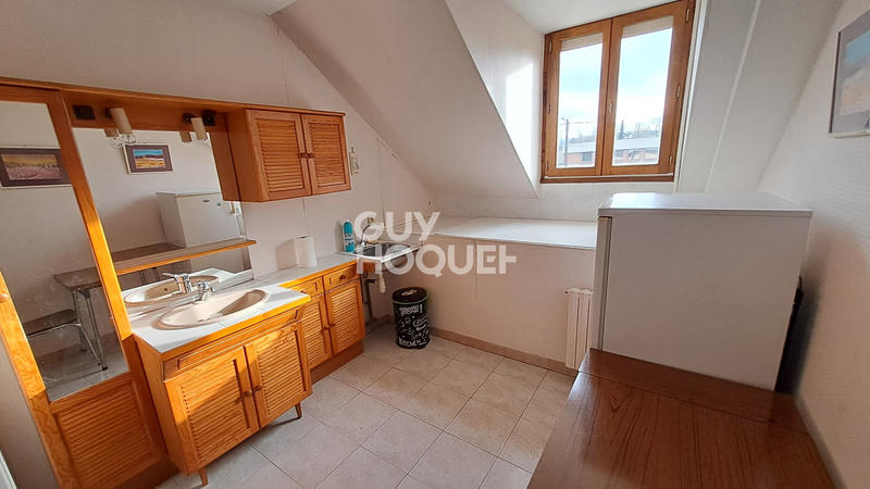 Maison - 210 m² - 8 pièces