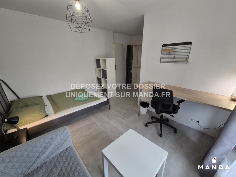 Chambre - 15 m² - 4 pièces