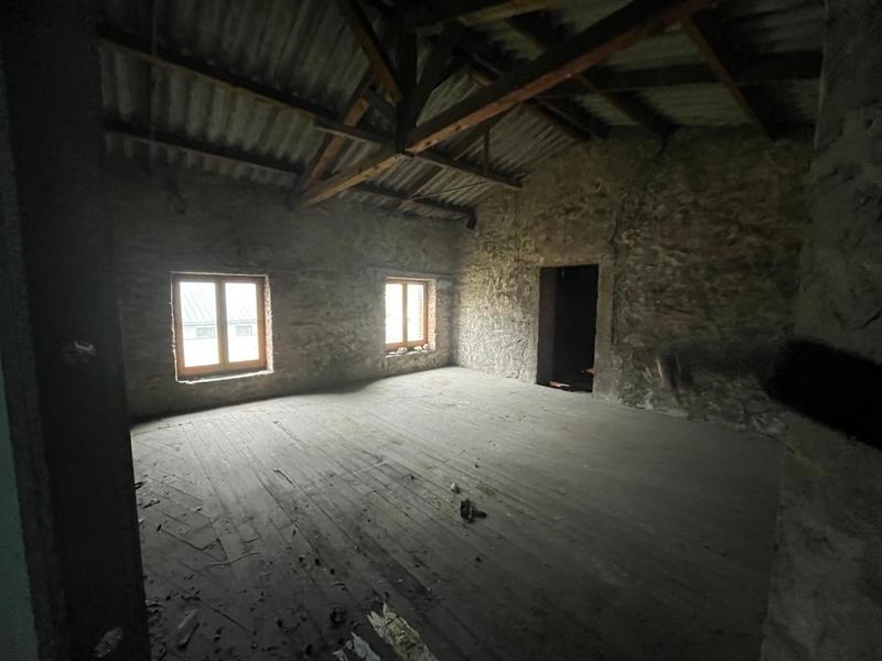 Maison - 200 m² - 4 pièces