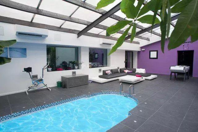 Appartement - 394 m² - 10 pièces