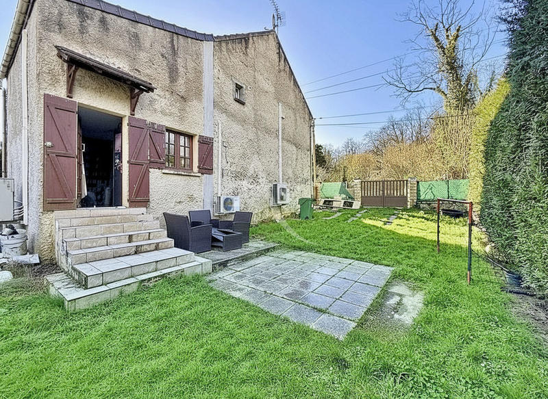 Maison - 107 m² - 6 pièces