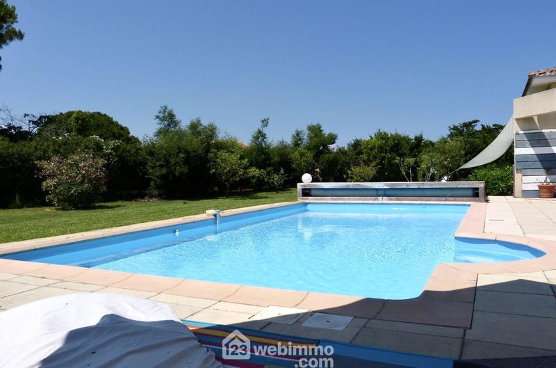 Maison - 206 m² - 6 pièces