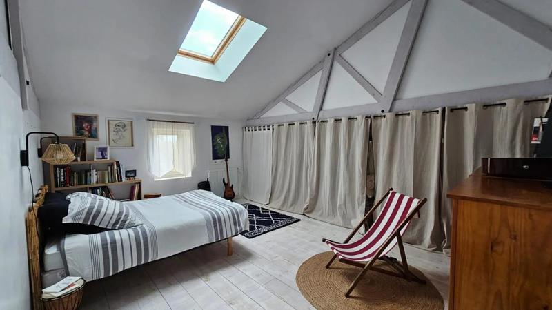 Demeure - 285 m² - 11 pièces