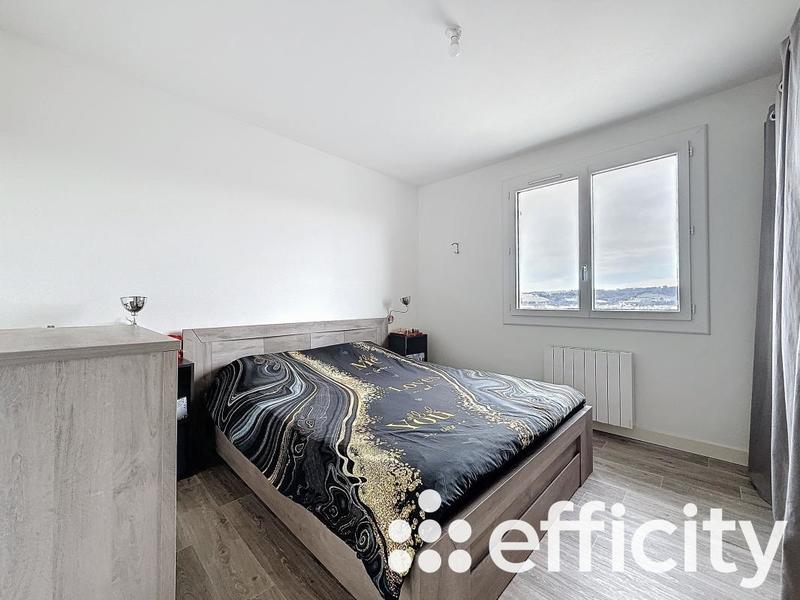 Maison - 93 m² - 4 pièces