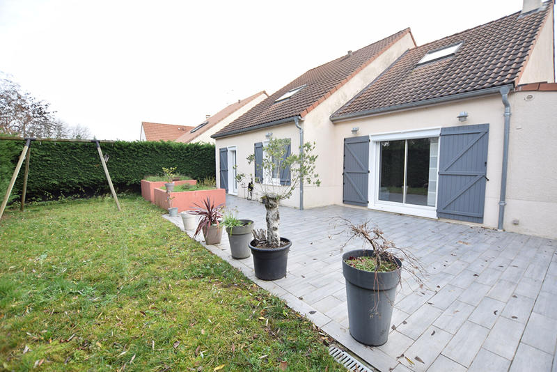 Maison - 140 m² - 6 pièces