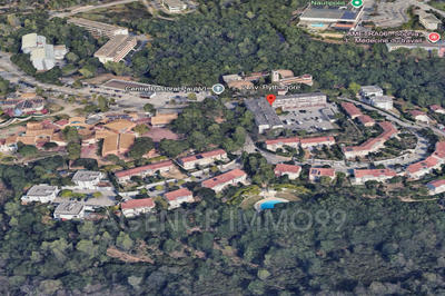 Parking / Garage - 12 m²