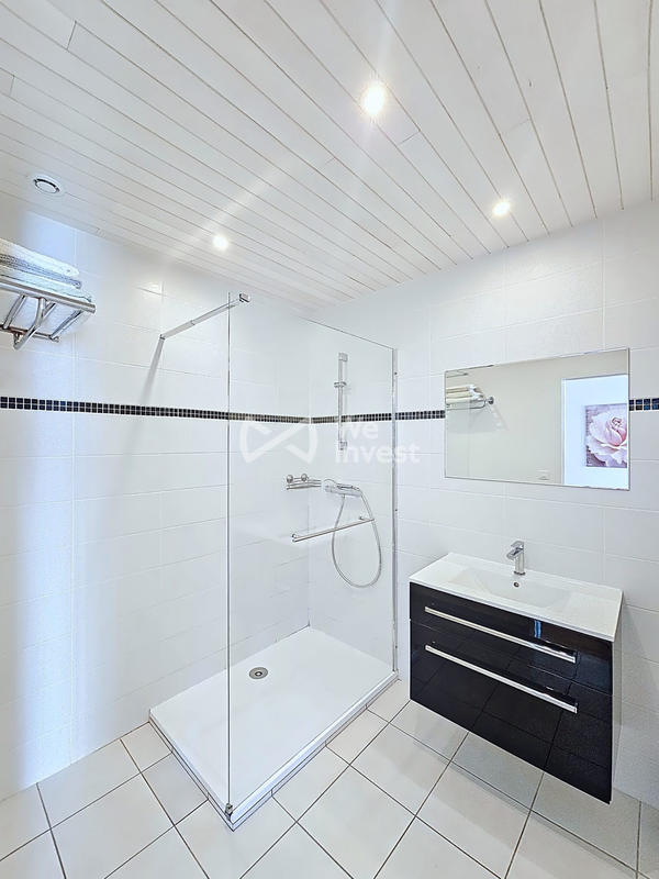 Maison ancienne - 374 m² - 14 pièces