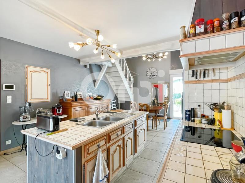 Maison - 275 m² - 4 pièces