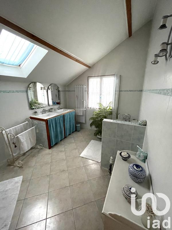 Maison - 102 m² - 6 pièces