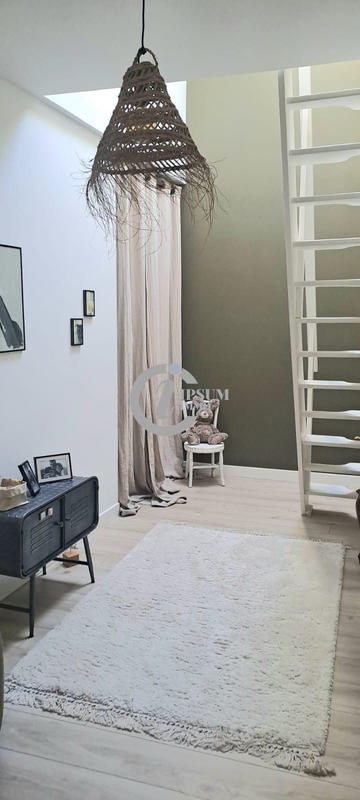 Maison ancienne - 241 m² - 8 pièces