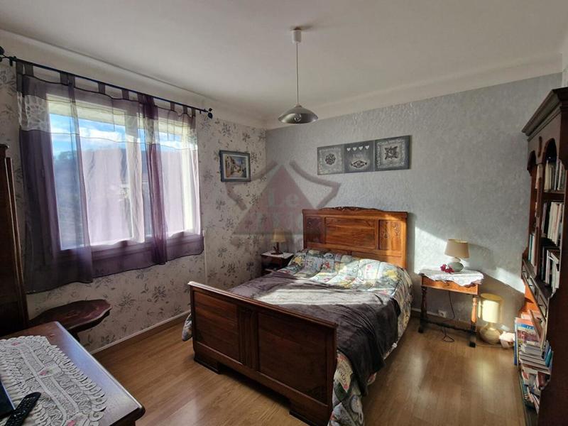 Maison - 197 m² - 8 pièces