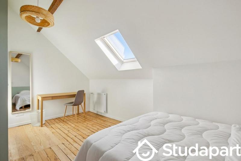 Chambre - 11 m² - 1 pièce