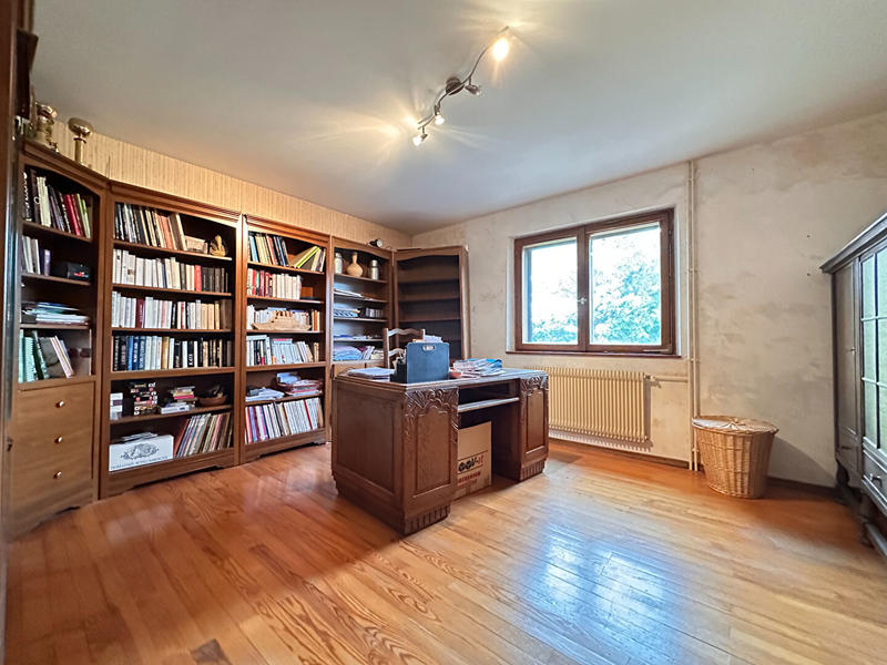 Maison - 200 m² - 7 pièces