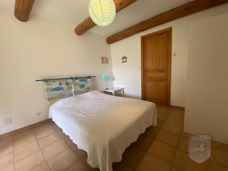 Maison - 240 m² - 9 pièces