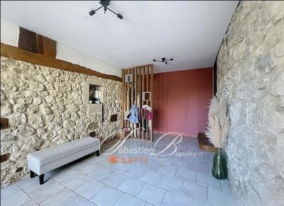 Maison - 269 m² - 8 pièces