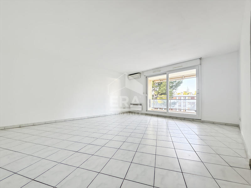 Appartement - 81 m² - 3 pièces