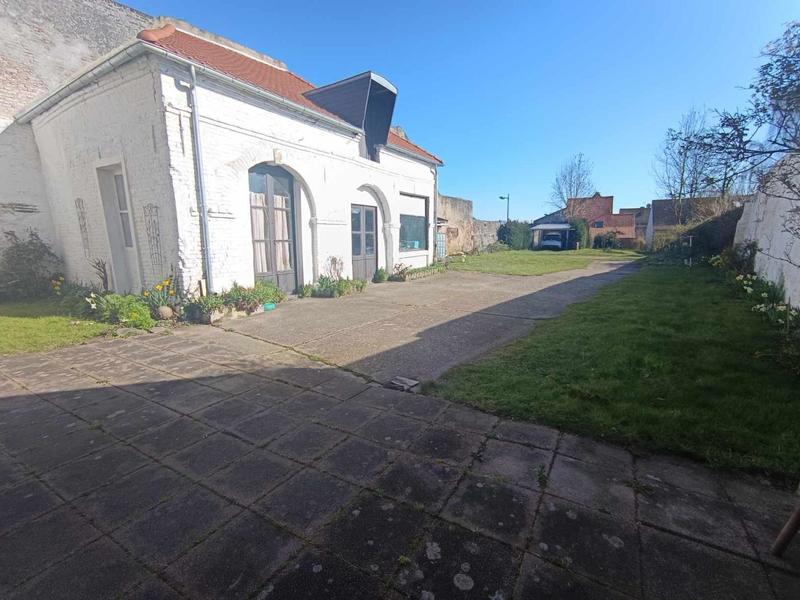 Maison - 320 m² - 10 pièces