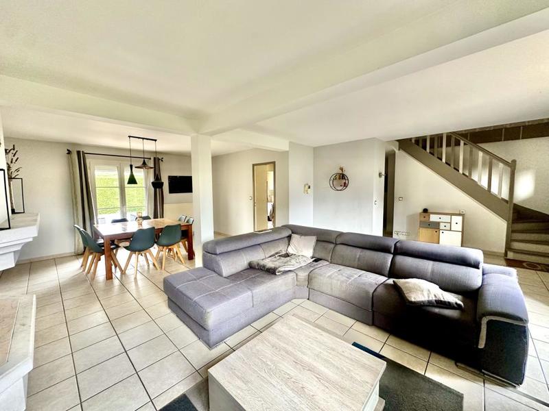Maison - 185 m² - 7 pièces