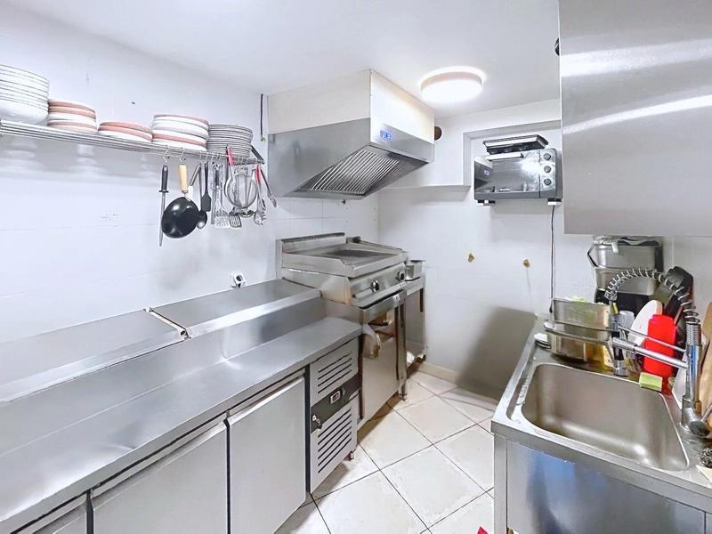 Magasins - 50 m² - 1 pièce