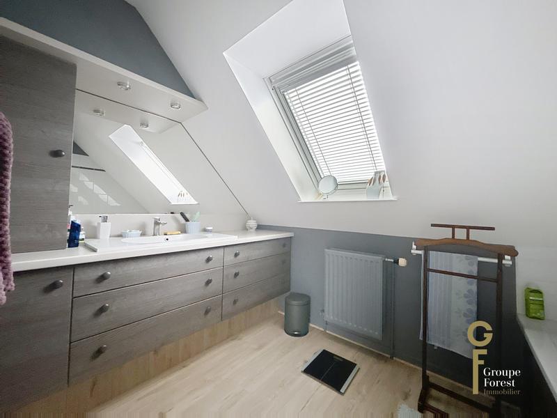 Maison - 139 m² - 6 pièces