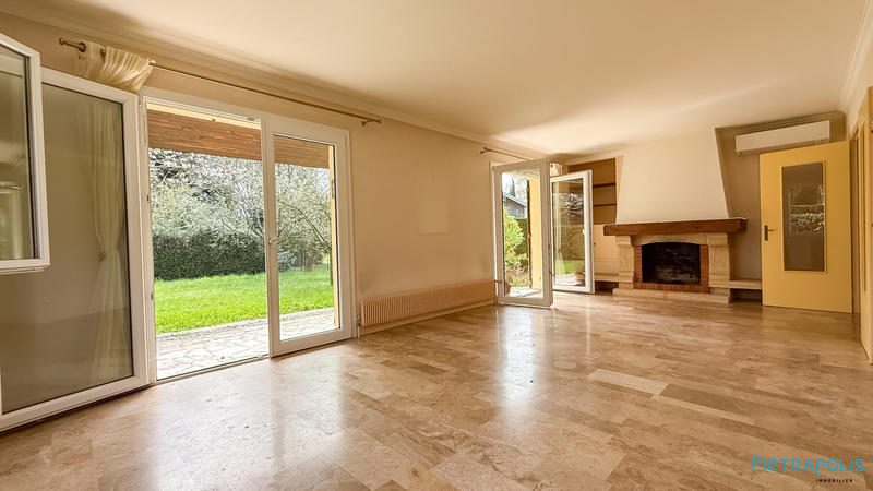 Villa - 181 m² - 7 pièces