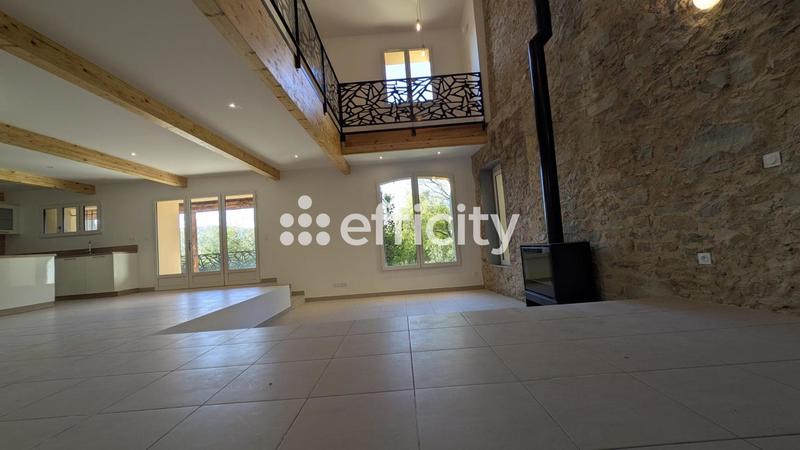 Maison en pierre - 201 m² - 5 pièces