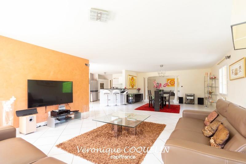 Villa - 240 m² - 7 pièces