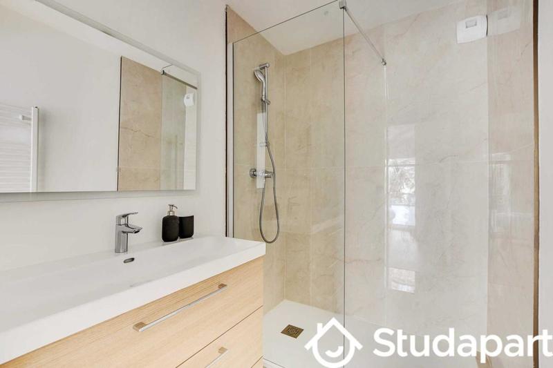 Appartement - 97 m² - 3 pièces