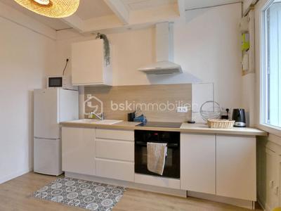 Maison - 77 m² - 3 pièces