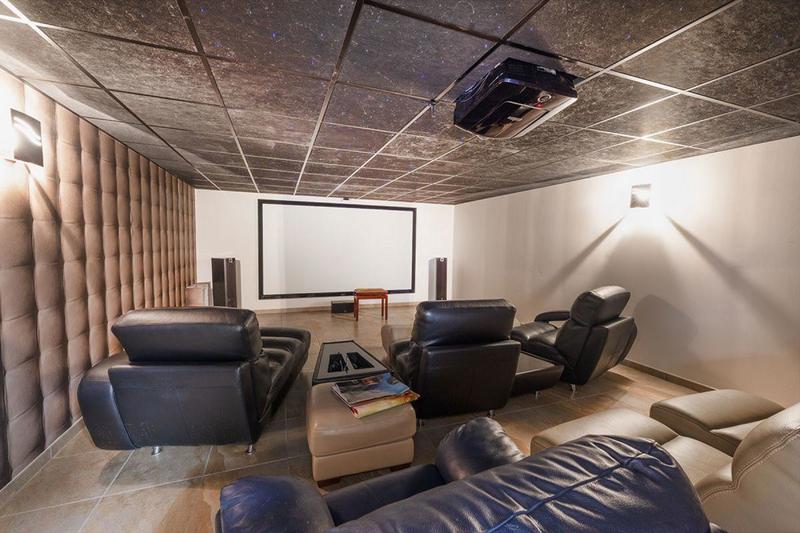 Demeure - 397 m² - 8 pièces