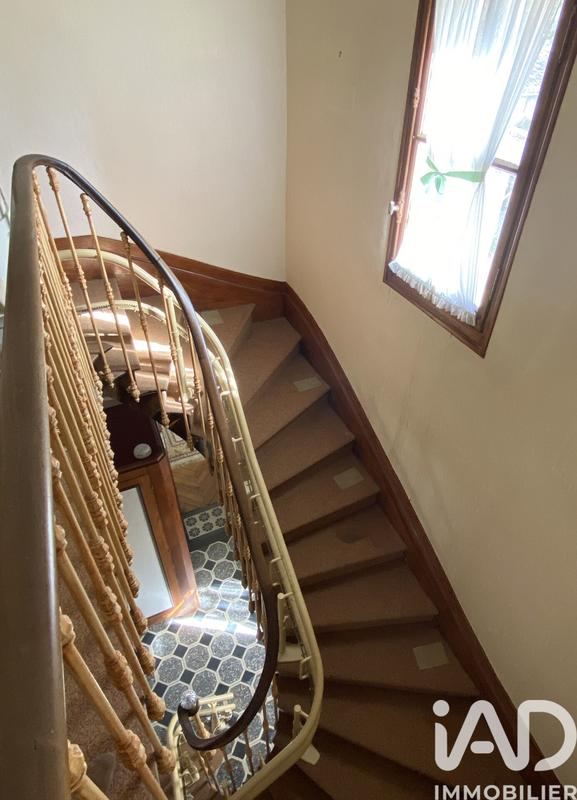 Maison - 170 m² - 7 pièces