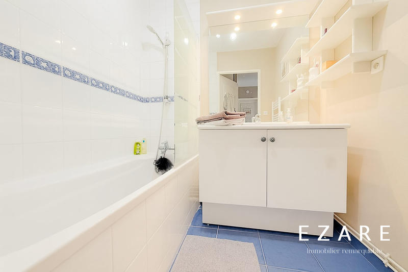 Appartement - 128 m² - 5 pièces