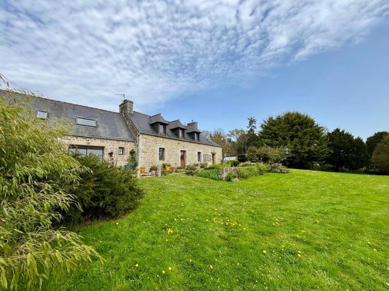 Maison - 171 m² - 7 pièces