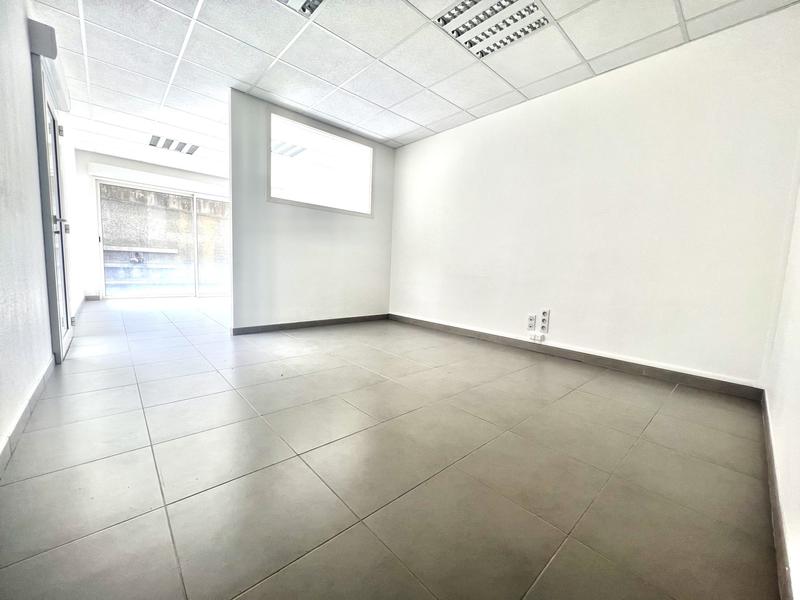 Bureau - 72 m² - 5 pièces