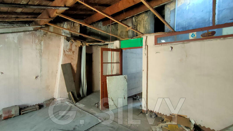 Maison - 300 m² - 9 pièces