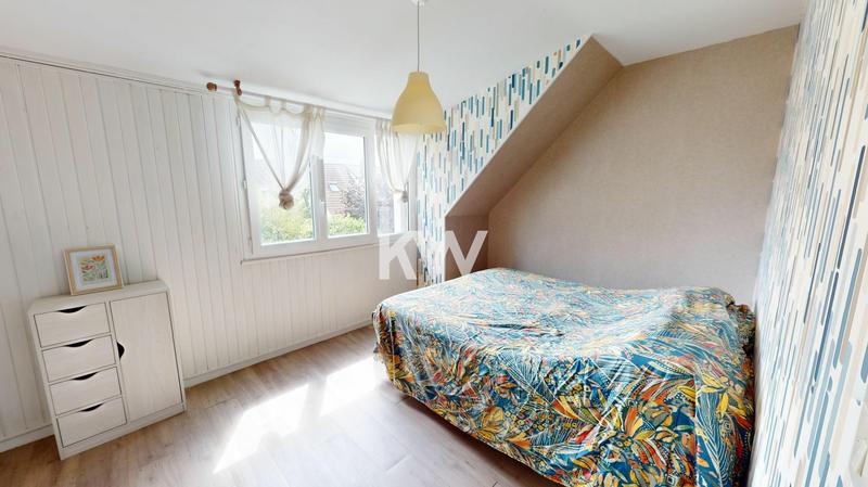 Maison - 104 m² - 5 pièces