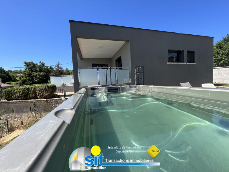 Maison - 150 m² - 6 pièces