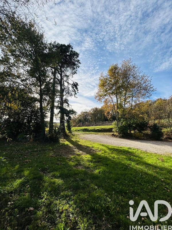 Maison - 240 m² - 8 pièces