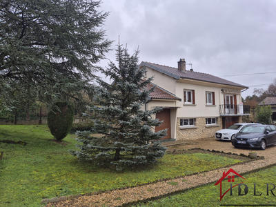 Maison - 88 m² - 5 pièces