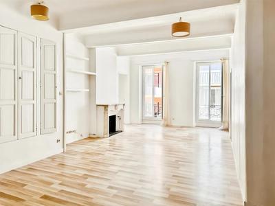 Appartement - 81 m² - 3 pièces