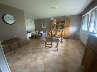 Propriété - 210 m² - 11 pièces