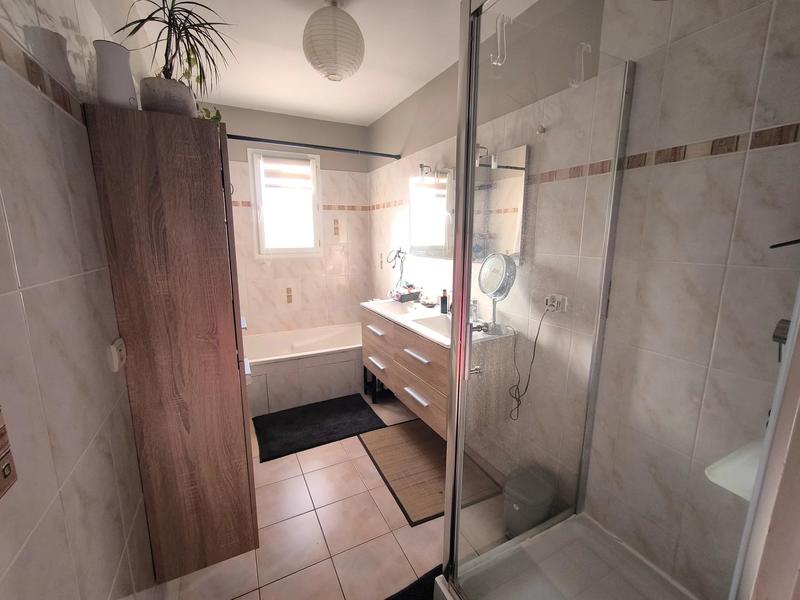 Villa - 96 m² - 5 pièces