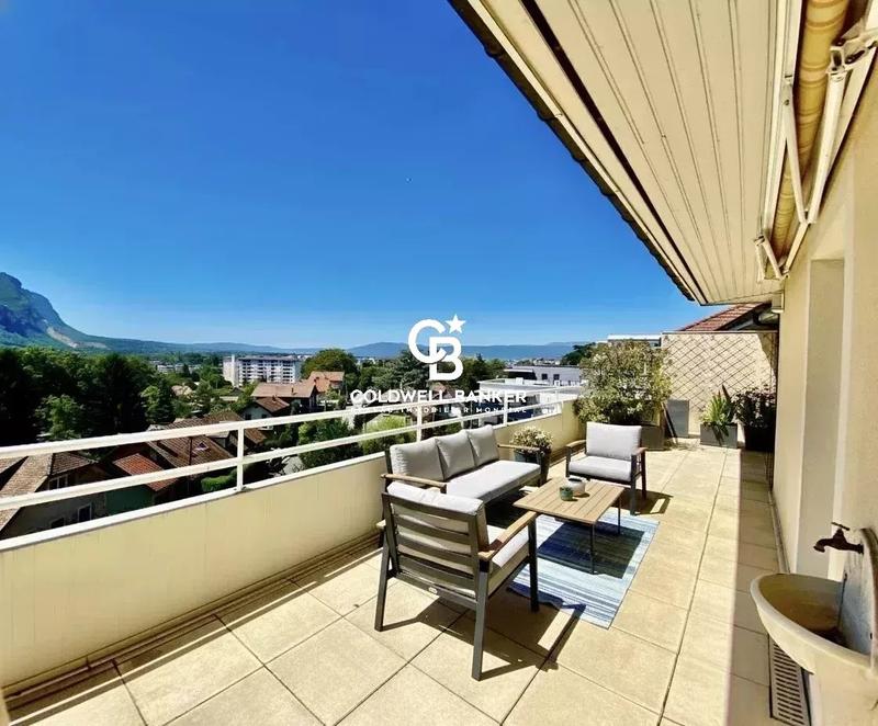 Appartement - 177 m² - 5 pièces