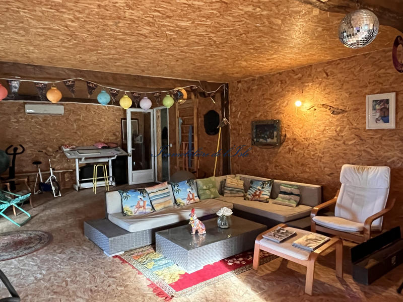 Maison - 233 m² - 8 pièces