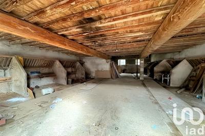 Ferme - 494 m² - 8 pièces